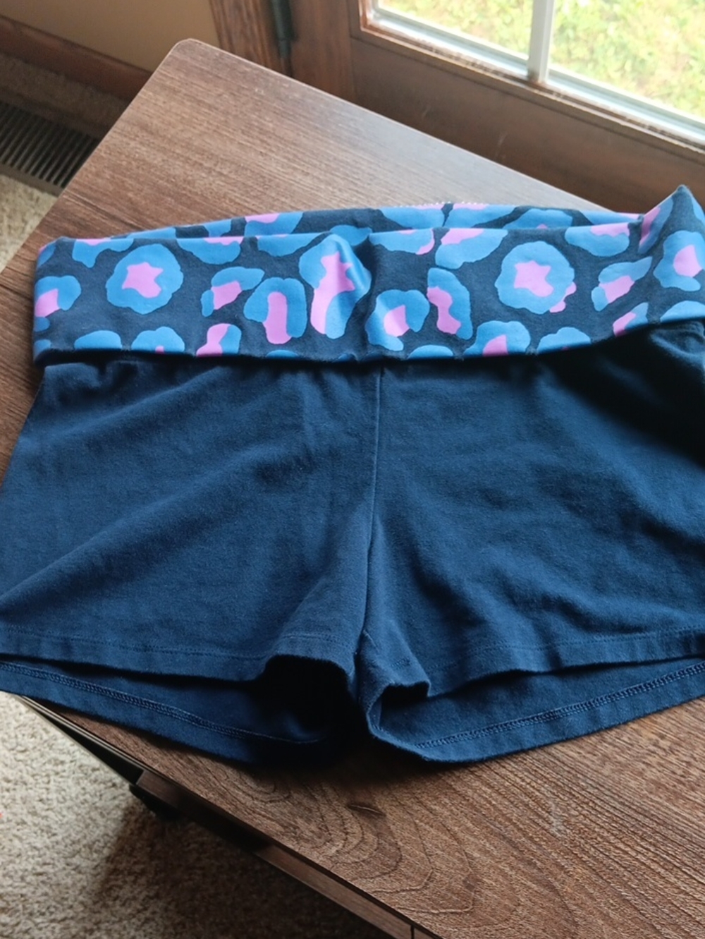 Victoria's Secret PINK Blue & Pink Foldover Yoga Shorts w bling"LOVE PINK"* Sz M - Picture 2 of 7